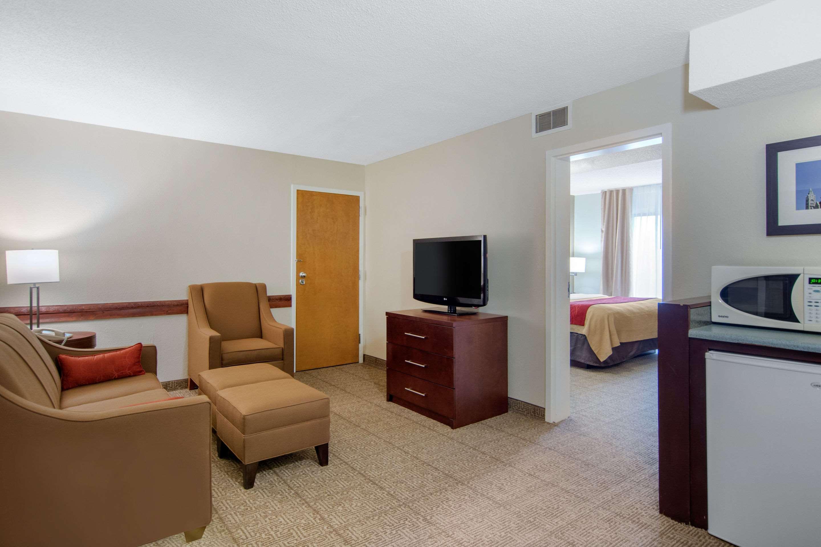 Comfort Inn Chester - Richmond South Extérieur photo
