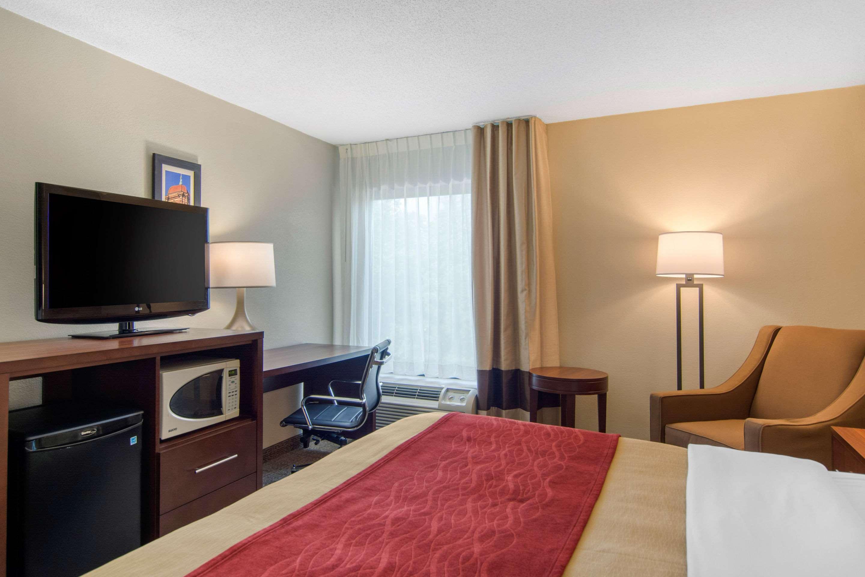 Comfort Inn Chester - Richmond South Extérieur photo
