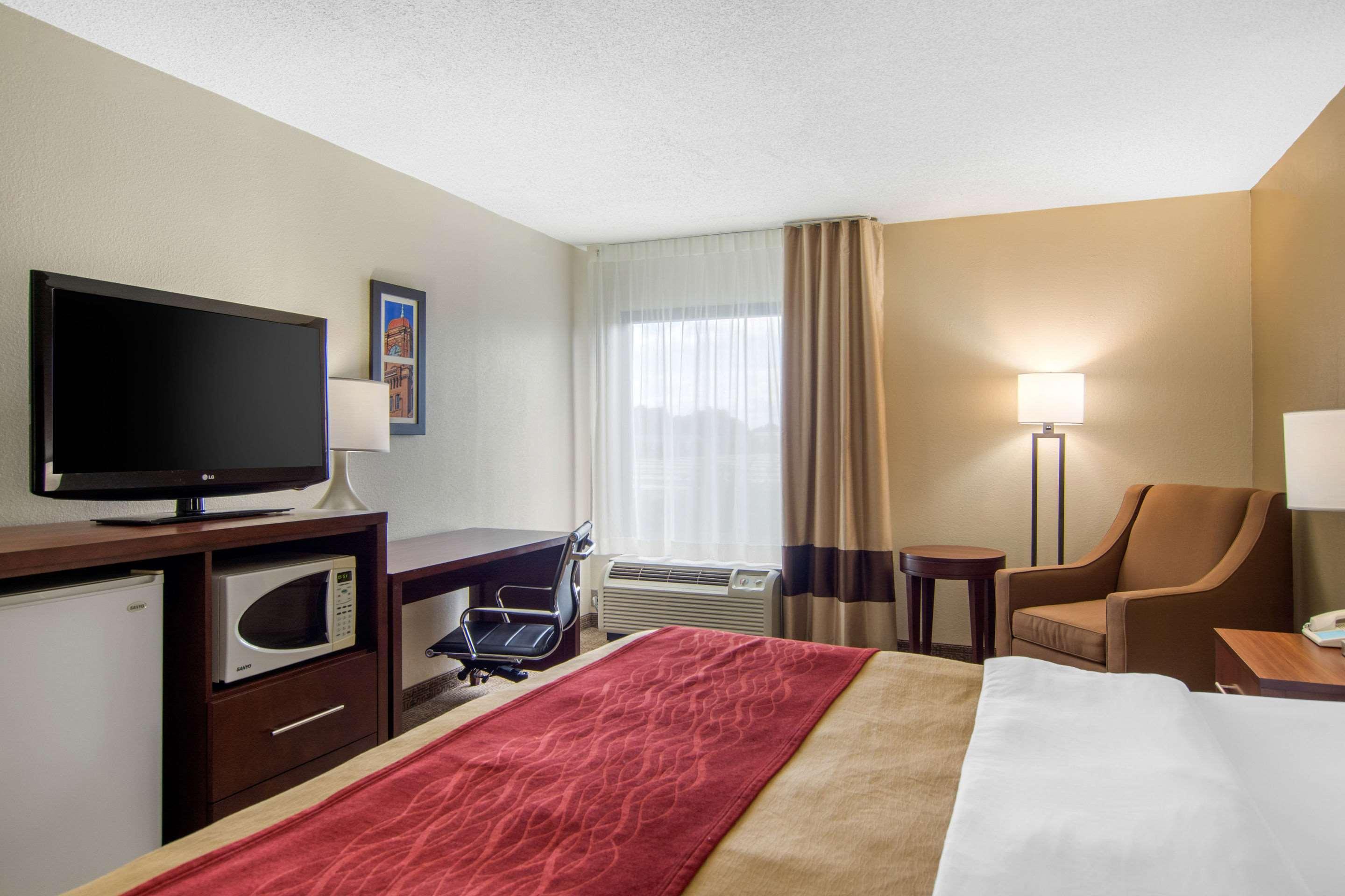 Comfort Inn Chester - Richmond South Extérieur photo