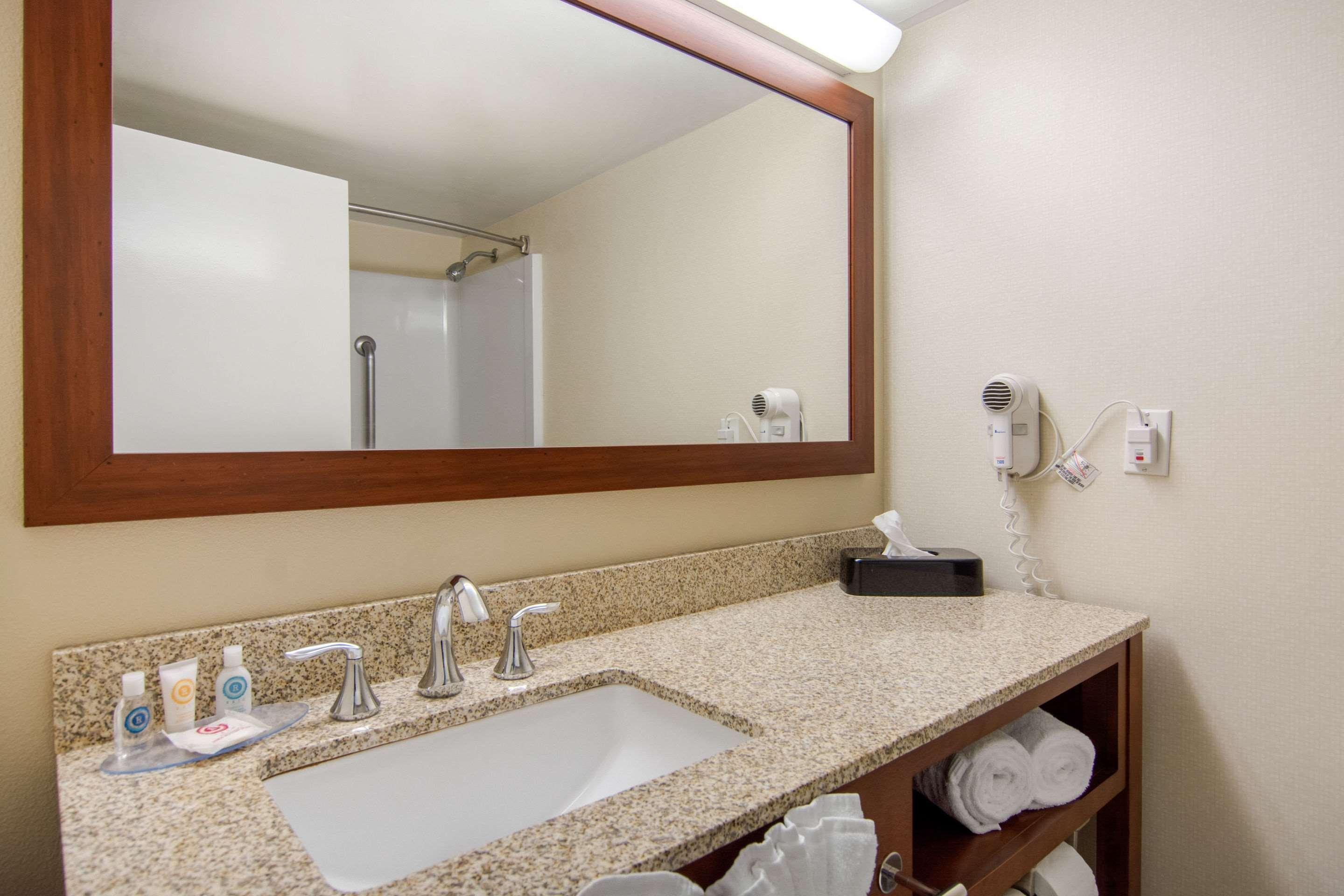 Comfort Inn Chester - Richmond South Extérieur photo