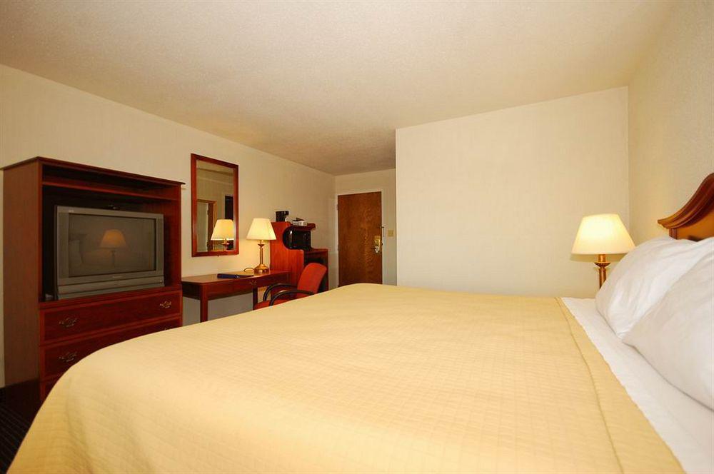 Comfort Inn Chester - Richmond South Extérieur photo